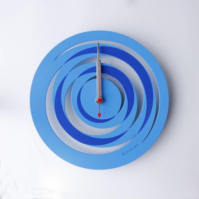 《時計》spiral CLOCK 青色/絵画・壁掛けアートは、リビングや玄関におすすめのインテリア。かわいい壁飾りはお部屋を癒やしてくれそう。プレゼントにも。