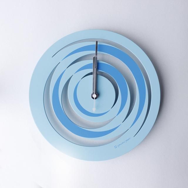 《時計》spiral CLOCK 水色/絵画・壁掛けアートは、リビングや玄関におすすめのインテリア。かわいい壁飾りはお部屋を癒やしてくれそう。プレゼントにも。