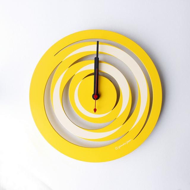 《時計》spiral CLOCK 黄色/絵画・壁掛けアートは、リビングや玄関におすすめのインテリア。かわいい壁飾りはお部屋を癒やしてくれそう。プレゼントにも。