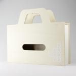 《ティッシュケース》BAG tissue W 白色/絵画・壁掛けアートは、リビングや玄関におすすめのインテリア。かわいい壁飾りはお部屋を癒やしてくれそう。プレゼントにも。