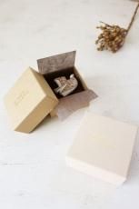 GIFT BOXBIRDS' WORDS