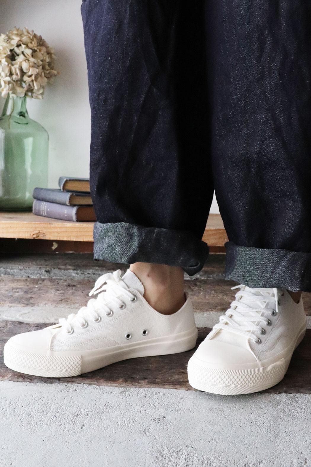 LOW-CUT SNEAKER（ARMEN）