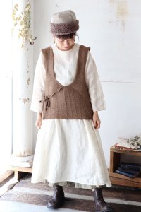◆SALE40％◆Aerial Alpaca Wool エプロンジレ（Vlas Blomme）<img class='new_mark_img2' src='https://img.shop-pro.jp/img/new/icons20.gif' style='border:none;display:inline;margin:0px;padding:0px;width:auto;' />