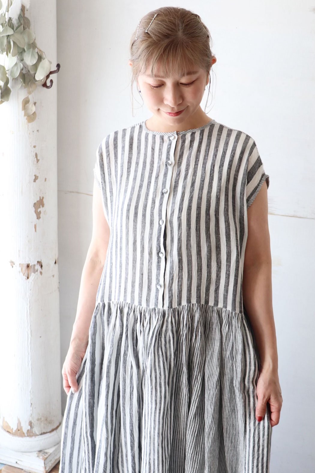 80'S POWER LOOM LINEN RANDOM STRIPE FRENCH/SL BACK OPENING DRESS