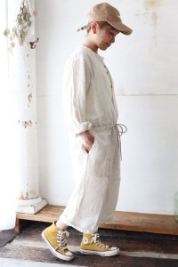 LINEN CANVAS JUMPSUITichi Antiquite's<img class='new_mark_img2' src='https://img.shop-pro.jp/img/new/icons8.gif' style='border:none;display:inline;margin:0px;padding:0px;width:auto;' />