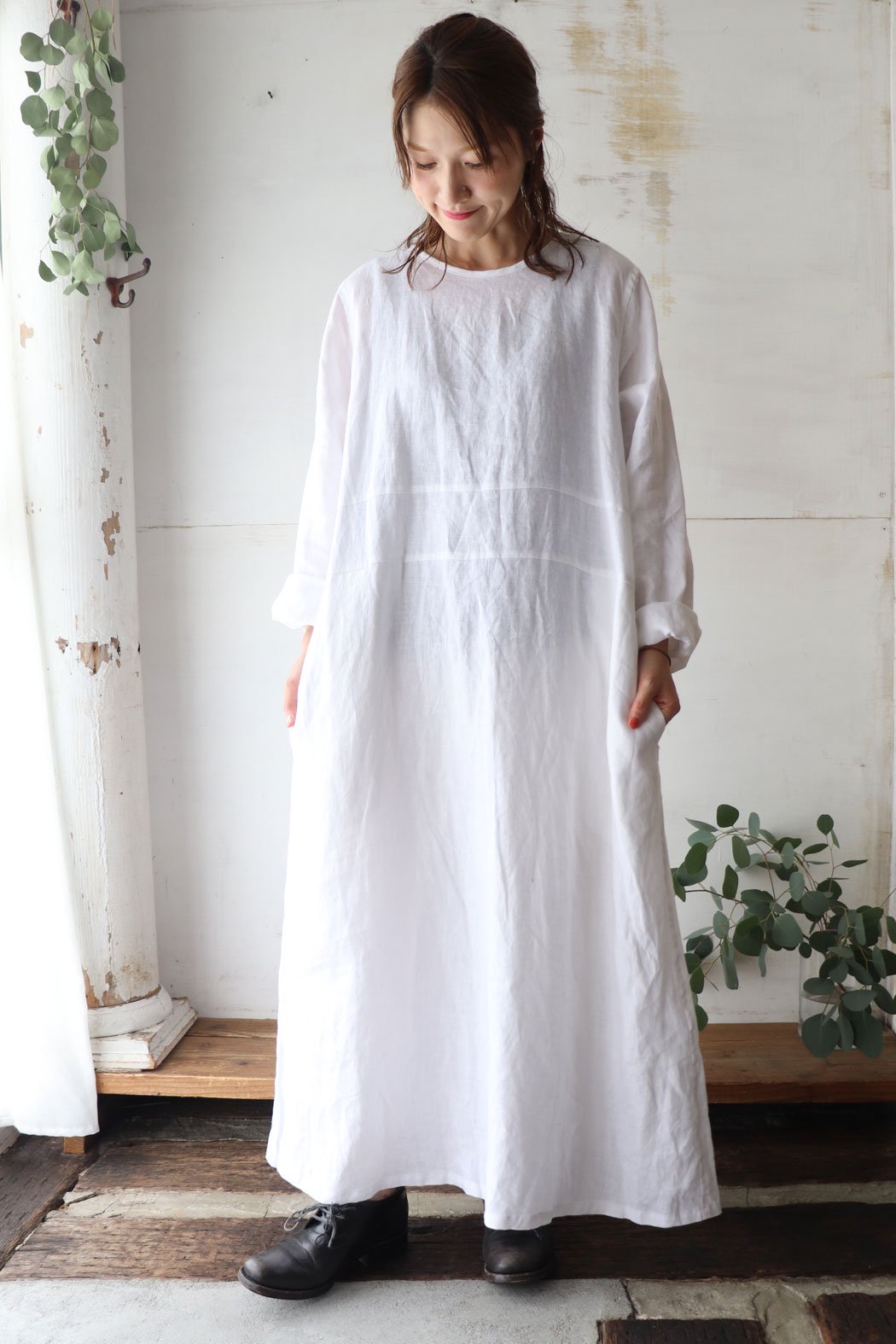 Washed Linen Hemp ワンピース（Vlas Blomme）