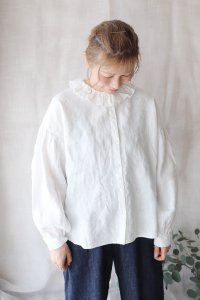 Linen Frillcollar BlouseHEAVENLY