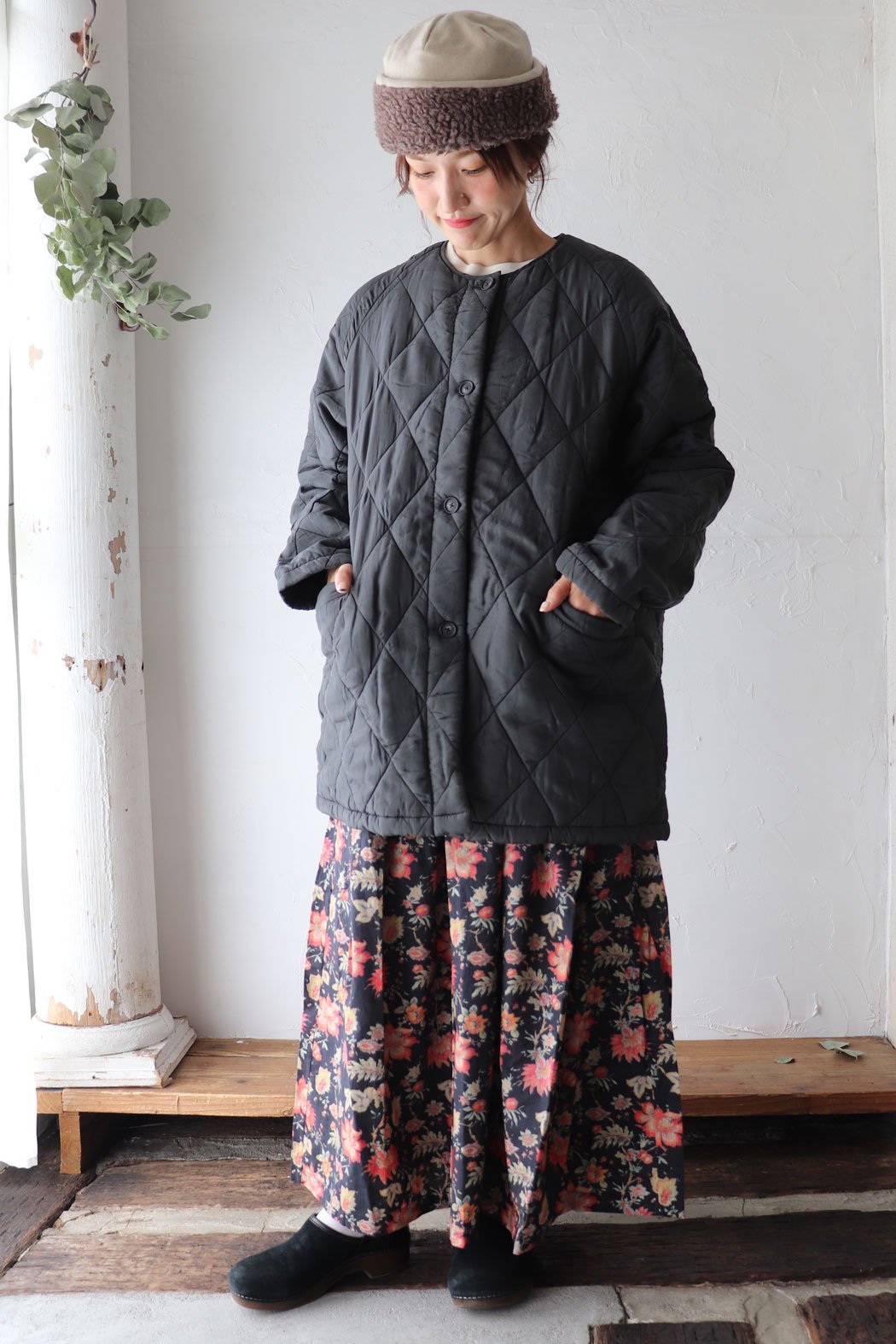 PADDED SILK PLAIN FRONT BUTTON HALF COAT（maison de soil）