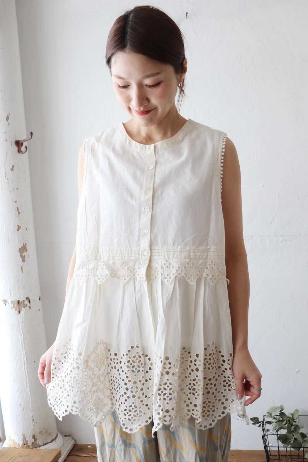 美しいカットワーク刺繍が映える】SALE30％｜カットワークレース