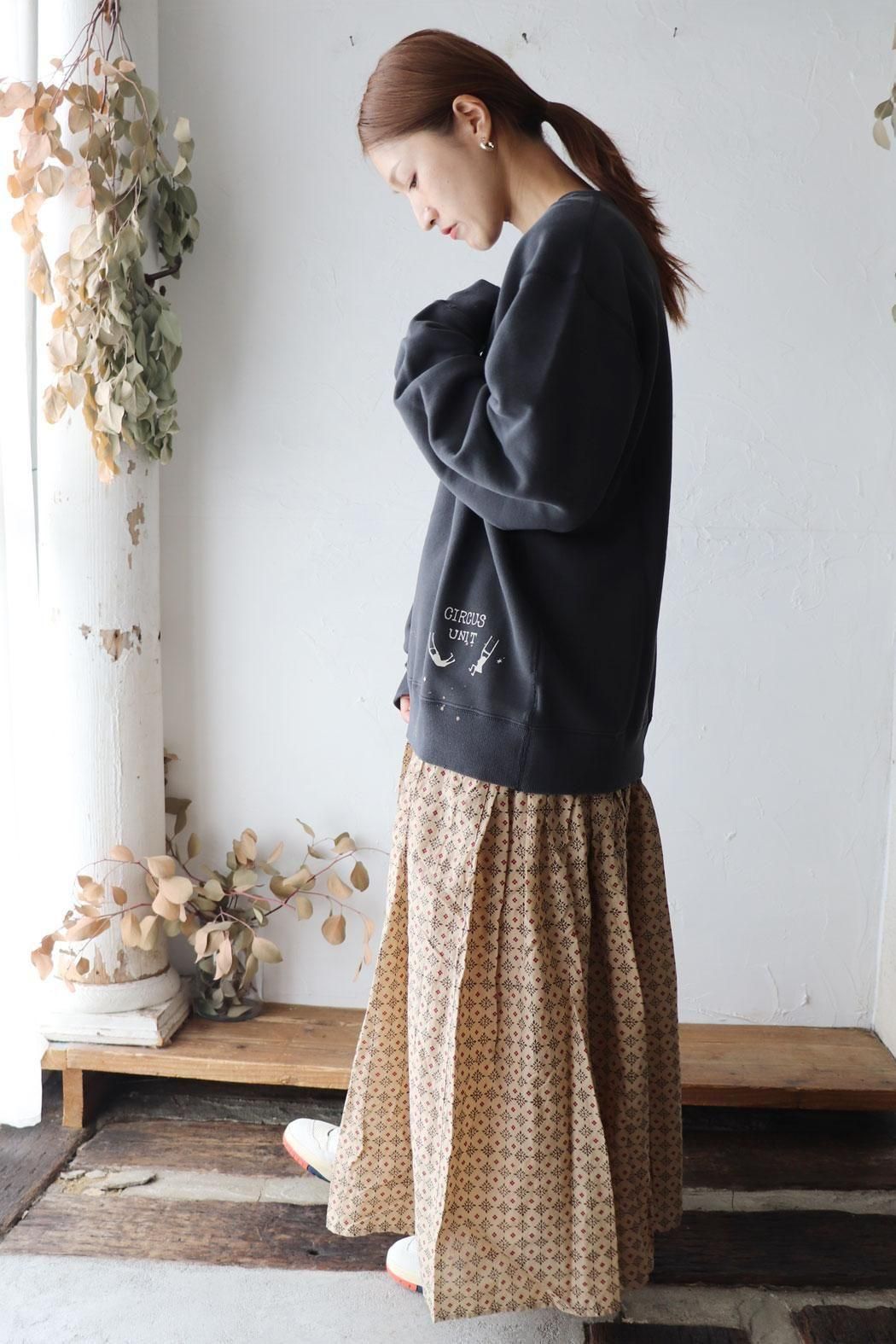 chimala(チマラ)】CREW SWEAT TOP | ルーズさとヴィンテージ感が