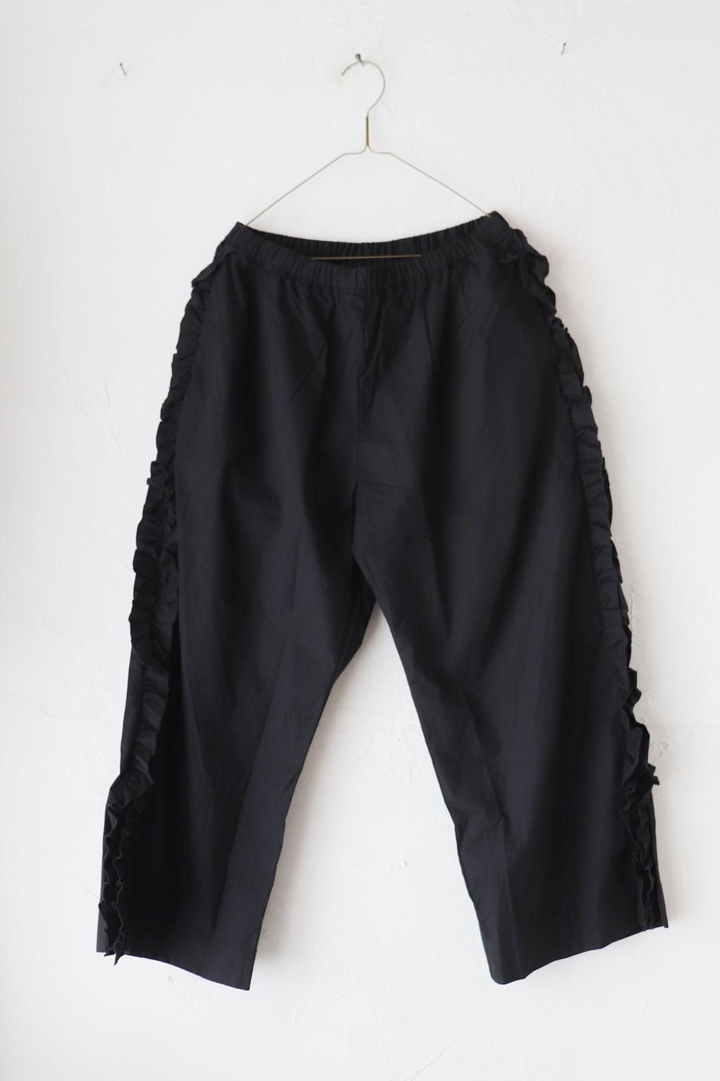 Gauze#(ガーゼ)ビビアンパンツ | 甘さを抑えたサイドフリルが上品