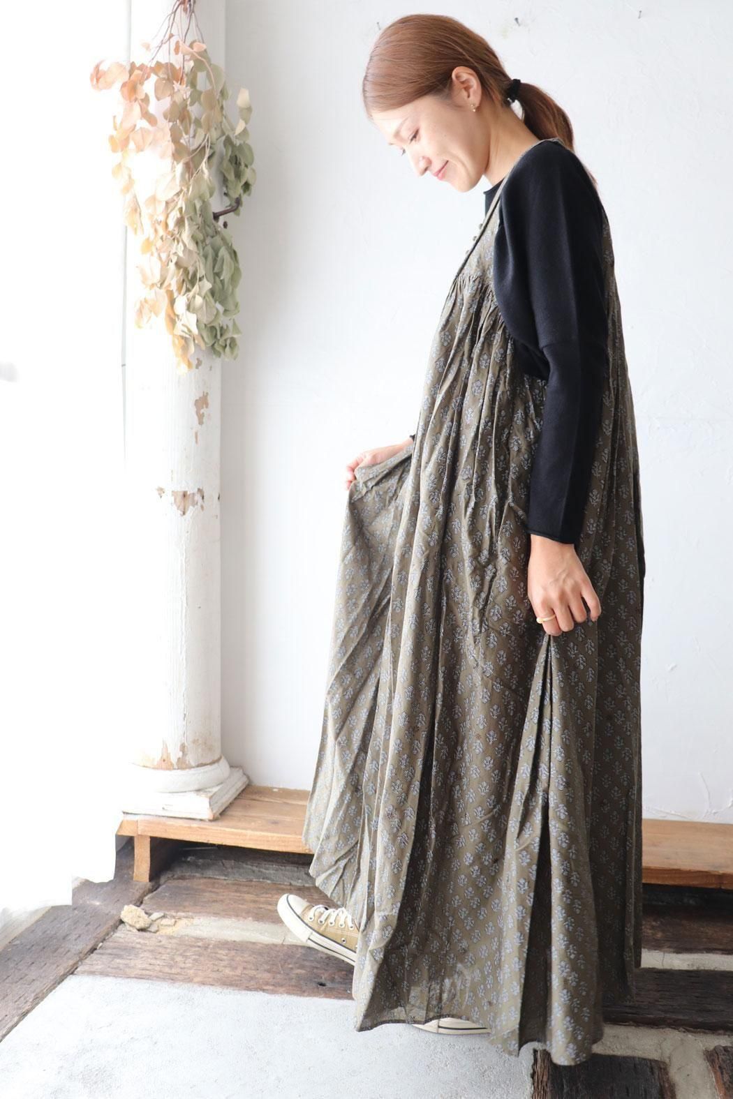 maison de soil｜メゾンドソイル】Vネックキルティングワンピース