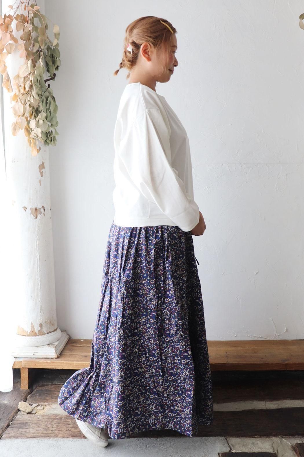 ♥️コユリン♥️今季もの♥️週末限定価格♥️素敵なスカート♥️40 ゆるふわコットンスカート（スカーレット）U401をリリースしま