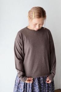 SOIL() PLAIN STITCH CREW-NECK PULLOVER