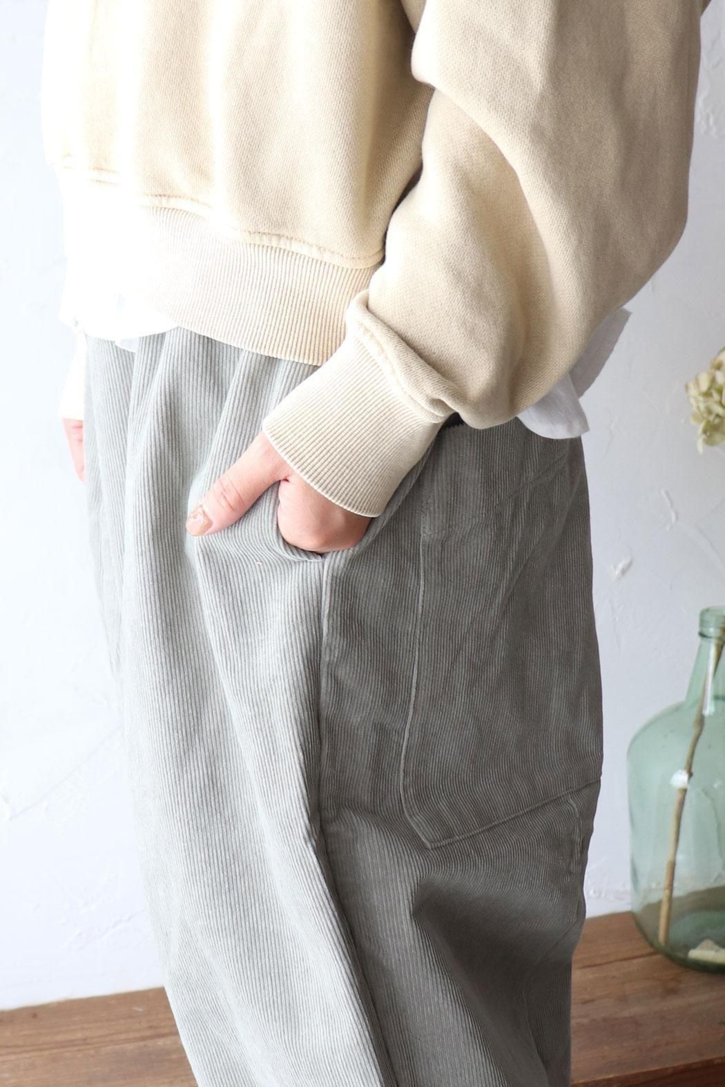 TANG(タング)コットンコーデュロイパンツ | 温かみある