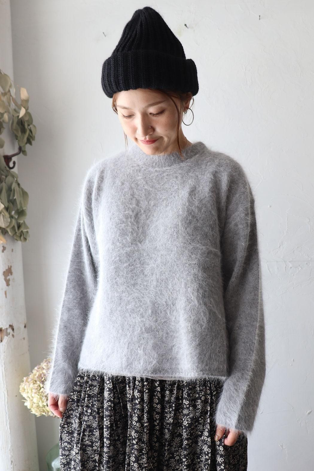 ニット セーター アイス グレー ふんわり アンゴラ ふわふわ 素敵 リブ ニット セーター アイス グレー ふんわり アンゴラ ふわふわ 素敵 リブ