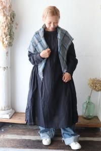 SOIL() WOOL CHECK SQUARE STOLE<img class='new_mark_img2' src='https://img.shop-pro.jp/img/new/icons8.gif' style='border:none;display:inline;margin:0px;padding:0px;width:auto;' />