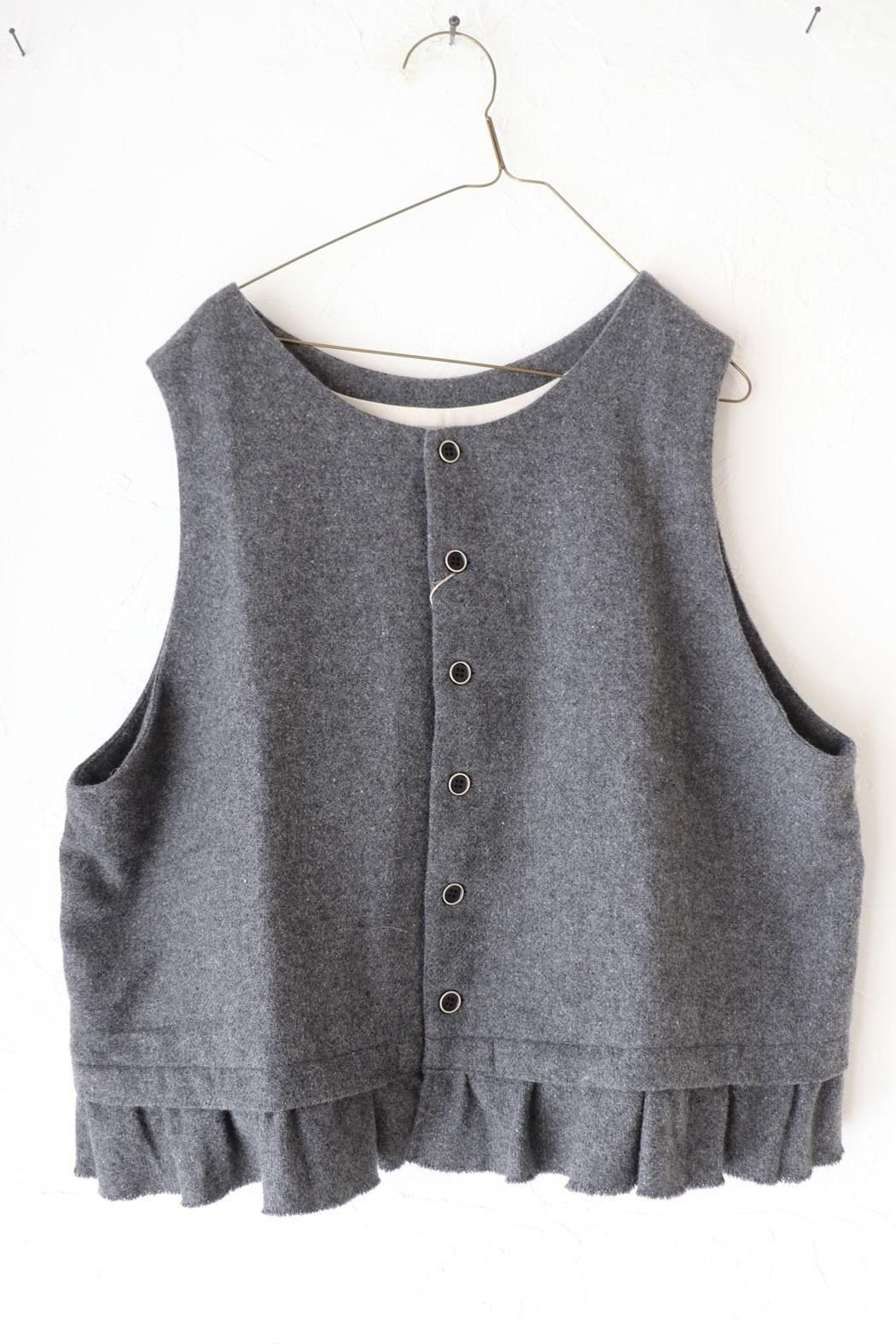 完売品　新品タグ付きtumugu: ツムグ　ウールベスト tumugu:｜ツムグ】ウールメランジ2wayベスト｜ふんわりと温かみのある