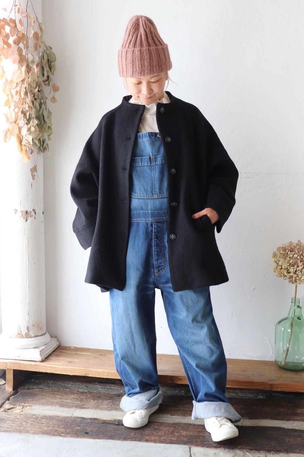 mao made(マオメイド)圧縮ウール×キルト Aラインコート | モックネック