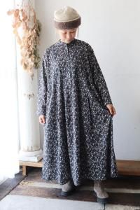 HEAVENLY(إ֥꡼) 60s Lawn Flower Print Onepiece<img class='new_mark_img2' src='https://img.shop-pro.jp/img/new/icons8.gif' style='border:none;display:inline;margin:0px;padding:0px;width:auto;' />