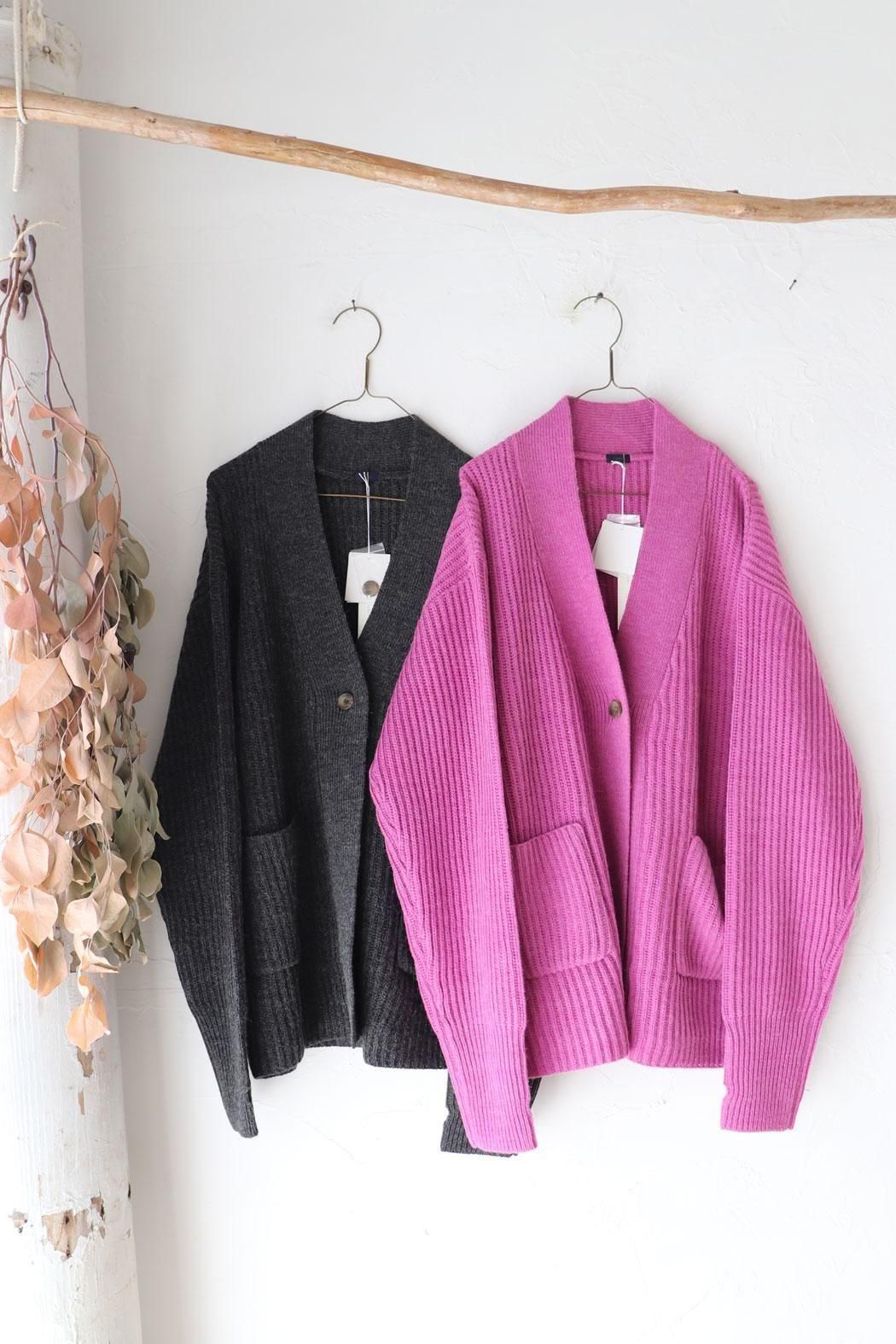 ichi】アルパカ混 CARDIGAN｜ふんわり柔らかなサムホール付きニット