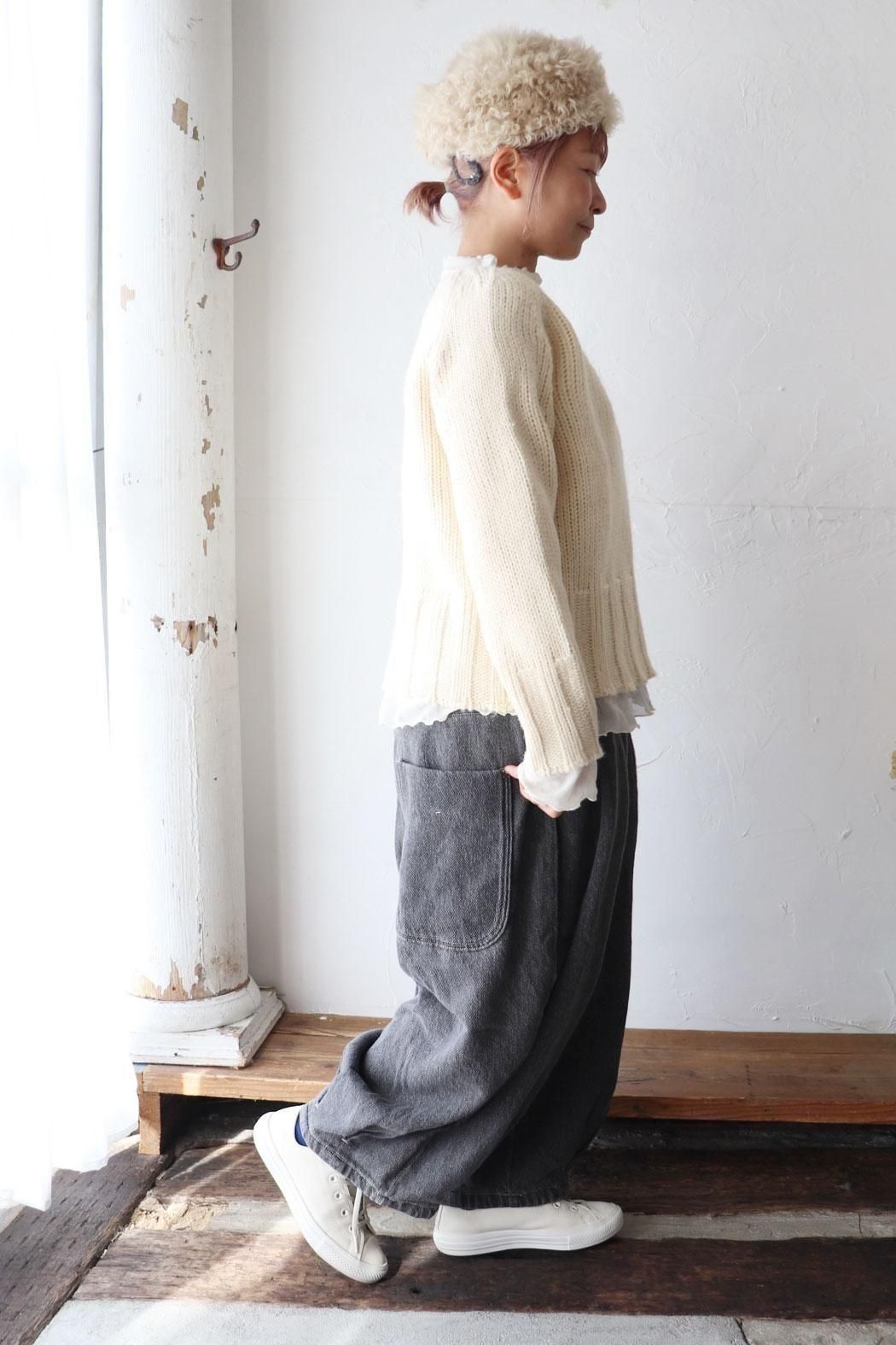 tumugu:｜ツムグ】スラブヤーンデニム タックパンツ｜ヴィンテージ感