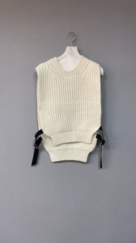 <img class='new_mark_img1' src='https://img.shop-pro.jp/img/new/icons20.gif' style='border:none;display:inline;margin:0px;padding:0px;width:auto;' />50OFF/elfinfolk  bulky  knit  vest