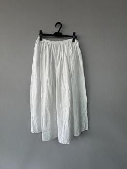 <img class='new_mark_img1' src='https://img.shop-pro.jp/img/new/icons51.gif' style='border:none;display:inline;margin:0px;padding:0px;width:auto;' />2025AW toujours cotton.silk faille cloth random pleatedmaxi skirt  smoke white1