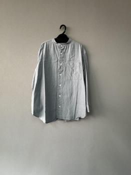 <img class='new_mark_img1' src='https://img.shop-pro.jp/img/new/icons15.gif' style='border:none;display:inline;margin:0px;padding:0px;width:auto;' />2025AW toujours  tecno cashmere heather cotton cloth  band collar back gathered shirt  sax blue1