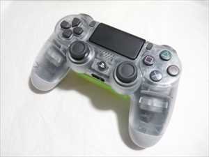 国内版PS4]ワイヤレスコントローラー DUALSHOCK4 クリスタル[箱、取説