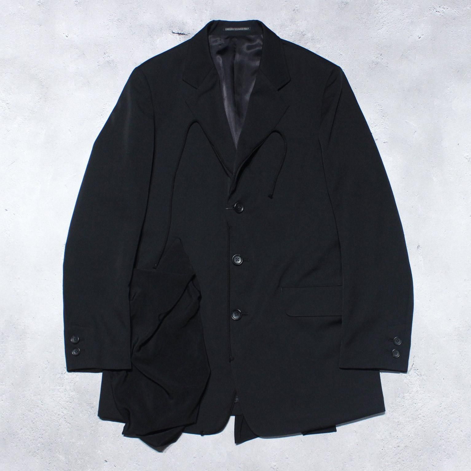 <img class='new_mark_img1' src='https://img.shop-pro.jp/img/new/icons8.gif' style='border:none;display:inline;margin:0px;padding:0px;width:auto;' />Yohji Yamamoto POUR HOMMEWOOL GABARDINE LEFT SIDE DRAPED JACKET
