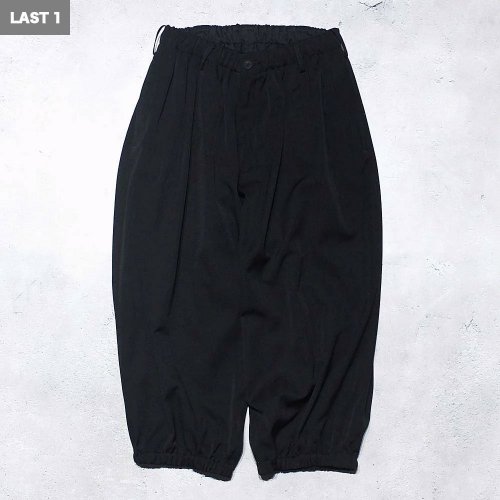 Yohji Yamamoto POUR HOMMEGABARDINE U-GATHER CROPPED PANTS