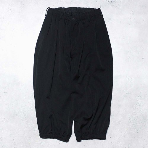 Yohji Yamamoto POUR HOMMEGABARDINE U-GATHER CROPPED PANTS