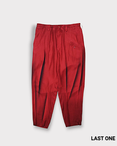 <img class='new_mark_img1' src='https://img.shop-pro.jp/img/new/icons20.gif' style='border:none;display:inline;margin:0px;padding:0px;width:auto;' />Yohji Yamamoto POUR HOMMERED SCRATCH PRINT PANTS 180,400-
