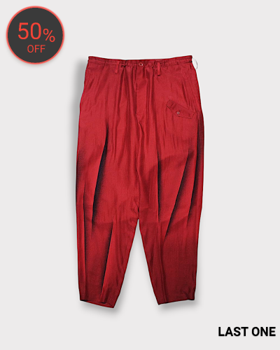 <img class='new_mark_img1' src='https://img.shop-pro.jp/img/new/icons20.gif' style='border:none;display:inline;margin:0px;padding:0px;width:auto;' />Yohji Yamamoto POUR HOMMERED SCRATCH PRINT PANTS 180,400-
