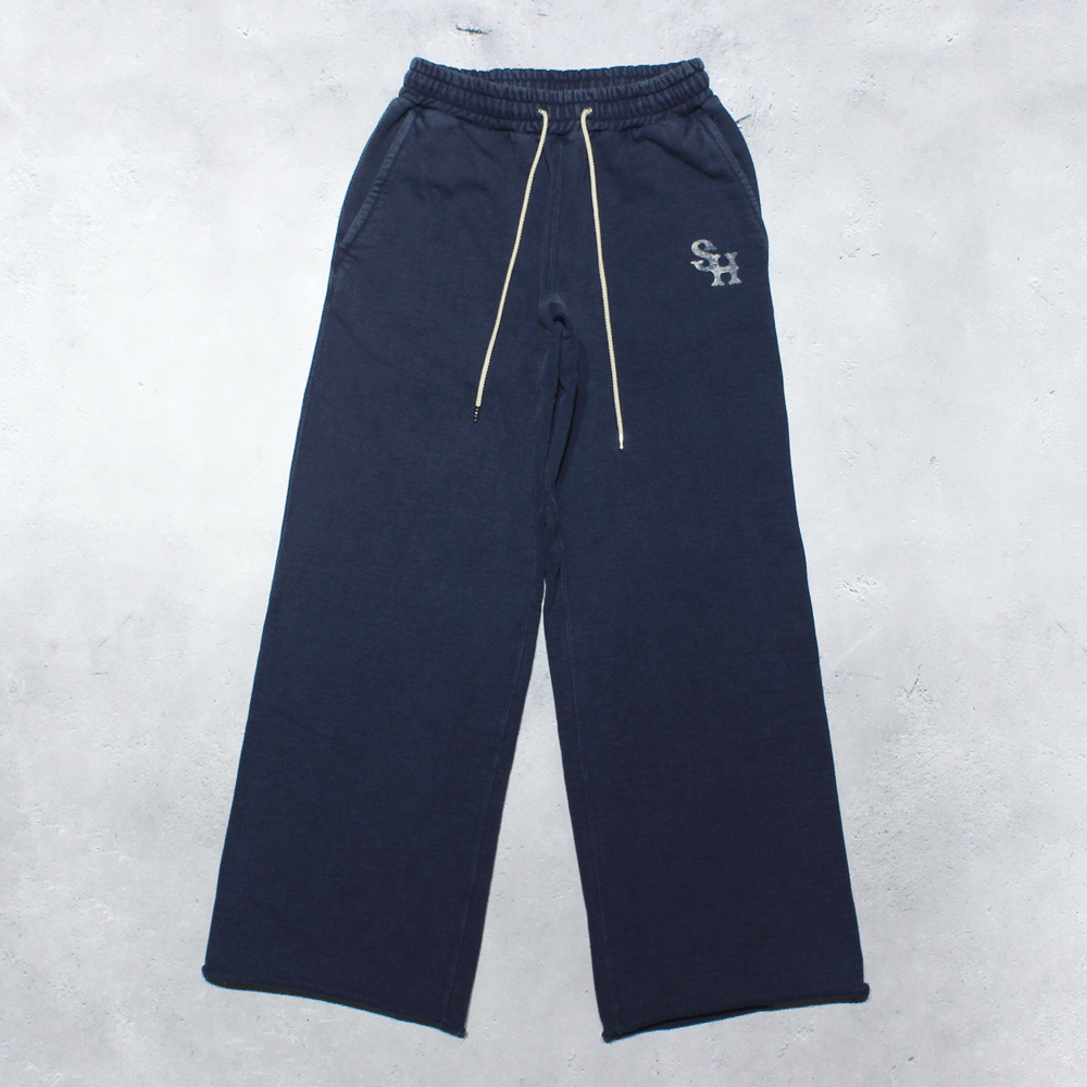 <img class='new_mark_img1' src='https://img.shop-pro.jp/img/new/icons8.gif' style='border:none;display:inline;margin:0px;padding:0px;width:auto;' />SUGARHILLLOGO PRINT SWEAT TROUSERS(OLD NAVY)