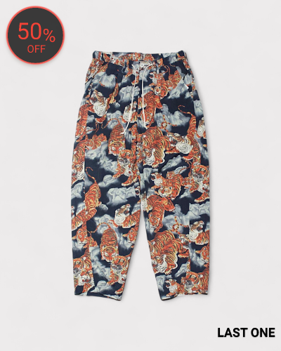 <img class='new_mark_img1' src='https://img.shop-pro.jp/img/new/icons20.gif' style='border:none;display:inline;margin:0px;padding:0px;width:auto;' />SEVESKIGSEVESKIG vs NIPOALOHA Trousers Ver,HYAKUTORA(Black) 38,500-