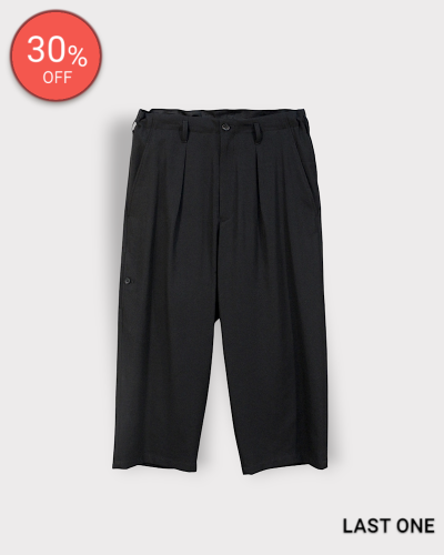 <img class='new_mark_img1' src='https://img.shop-pro.jp/img/new/icons20.gif' style='border:none;display:inline;margin:0px;padding:0px;width:auto;' />Yohji Yamamoto POUR HOMMEWOOL GABARDINE R COIN POCKET PANTS 88,000-
