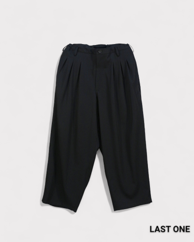 <img class='new_mark_img1' src='https://img.shop-pro.jp/img/new/icons8.gif' style='border:none;display:inline;margin:0px;padding:0px;width:auto;' />Y's for menWOOL GABARDINE 12-TUCKS PANTS