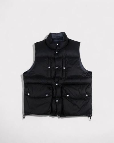 <img class='new_mark_img1' src='https://img.shop-pro.jp/img/new/icons8.gif' style='border:none;display:inline;margin:0px;padding:0px;width:auto;' />SUGARHILLPUFFER REVERSIVLE VEST(BLACK  NAVY)
