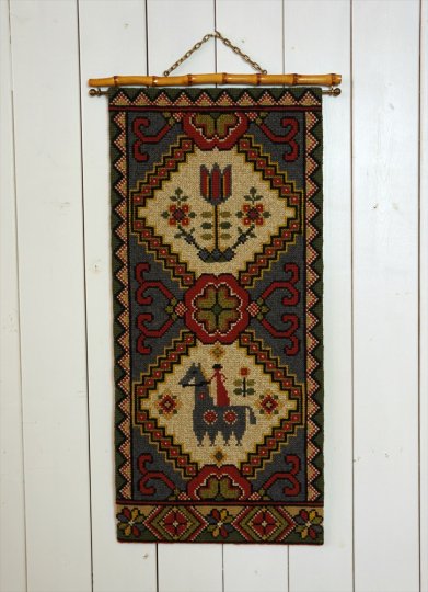 TVIST ツヴィスト刺繍 花と馬に乗る人 - 北欧スタイル雑貨ピーティオ