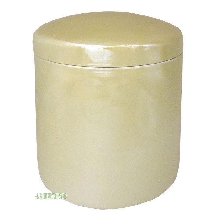 家宝の壺です、記念にいかがでしょうか VTy4Jewc-