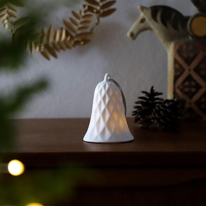 半磁器のLEDオーナメント［ベル］ - ハシュケ［hushykke］