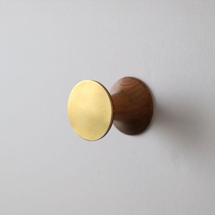 木とBRASSのマグネットフック ラージ - ハシュケ［hushykke］