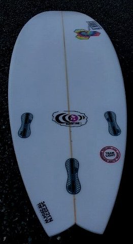 チャネルアイランズ ＲｏｃｋｅｔNine５'５” - アルメリック、チャンネルアイランズの新品、中古サーフボードはコーラルリーフ