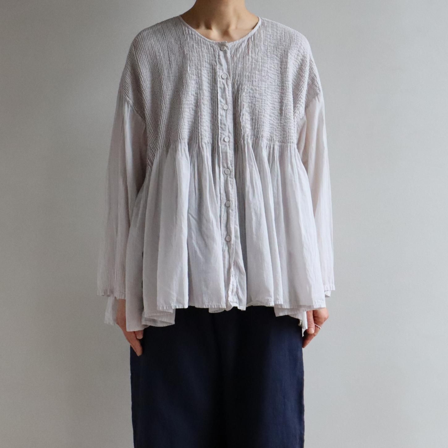 maison de soil｜CREW-NECK BUTTON SHIRT WITH MINI PINTUCK