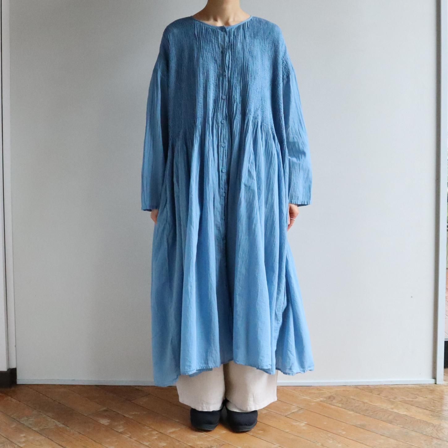 maison de soil｜CREW-NECK BUTTON SHIRT MAXI DRESS WITH MINI PINTUCK