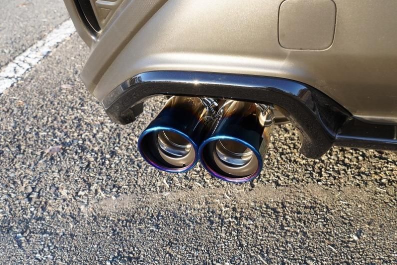WRX S4 VBH マフラーカッター 90mm ブルー 耐熱ブラック塗装