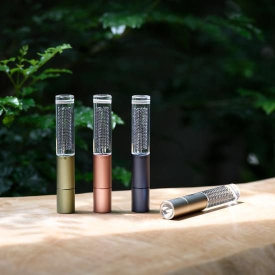 SPHELAR STICK /スフェラースティック 美しい太陽光発電式のLED