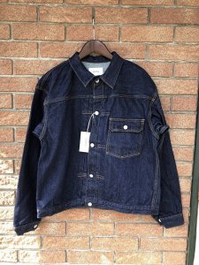 <img class='new_mark_img1' src='https://img.shop-pro.jp/img/new/icons1.gif' style='border:none;display:inline;margin:0px;padding:0px;width:auto;' />CIOTA/<br> Single Pocket Denim Jacket<br>One Wash Blue 